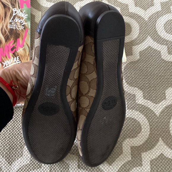 “Coach Chelsea” slip on flat; fit like a size 8 (no size indicated on shoe) - Picture 10 of 12